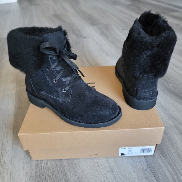 UGG Weylyn Suede Boot - Picture 1 of 7